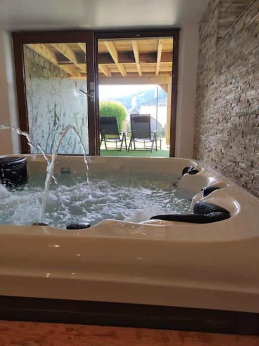 Gite Papillon 6 A14 Personnes - Jacuzzi Gerardmer Luaran gambar